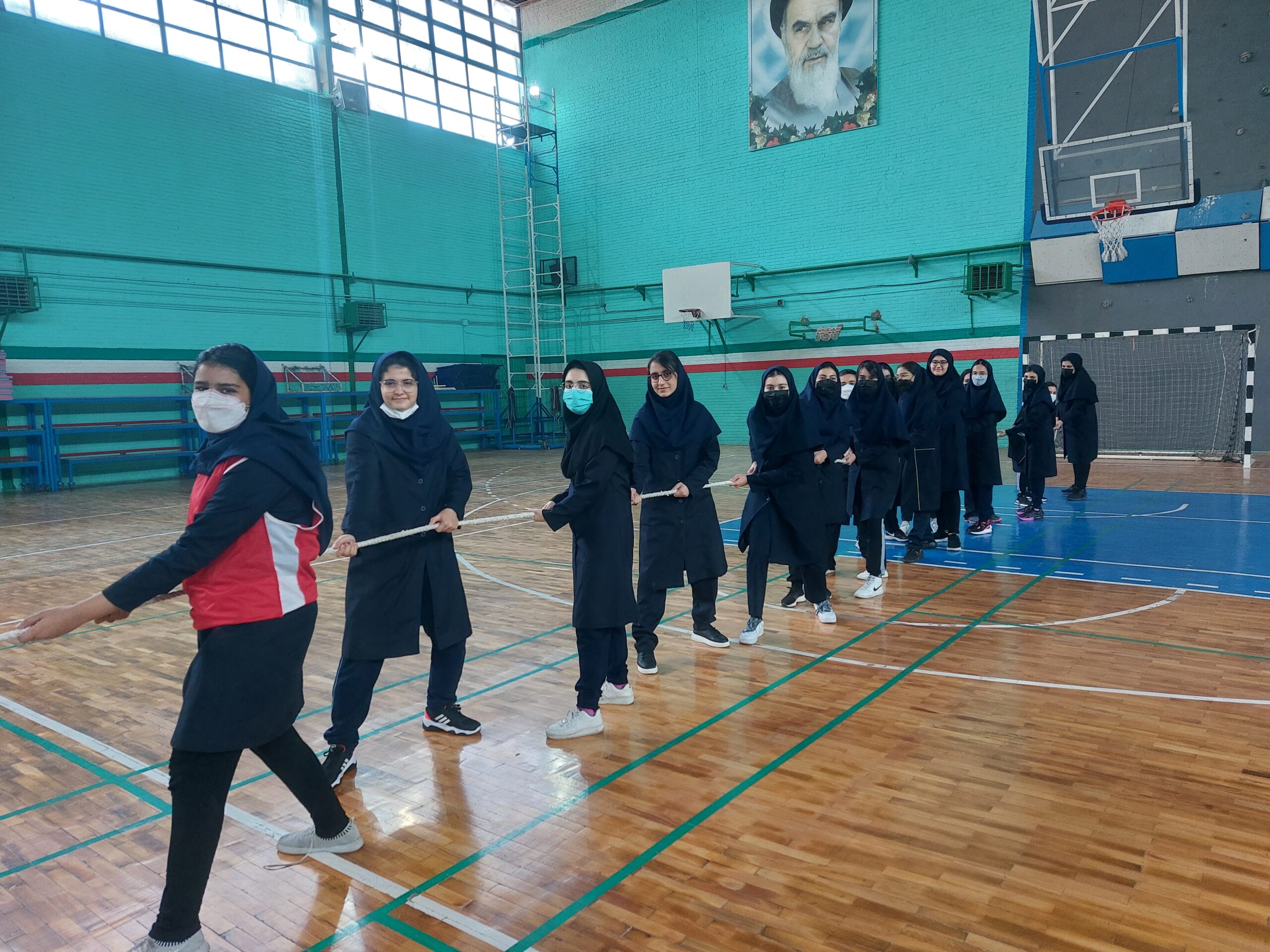 مسابقات ورزشی درون مدرسه ای سلام سلیمه